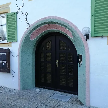 Riverside Apartmán *